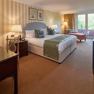 Luxury Two Bedroom Apartment Hyde Park View